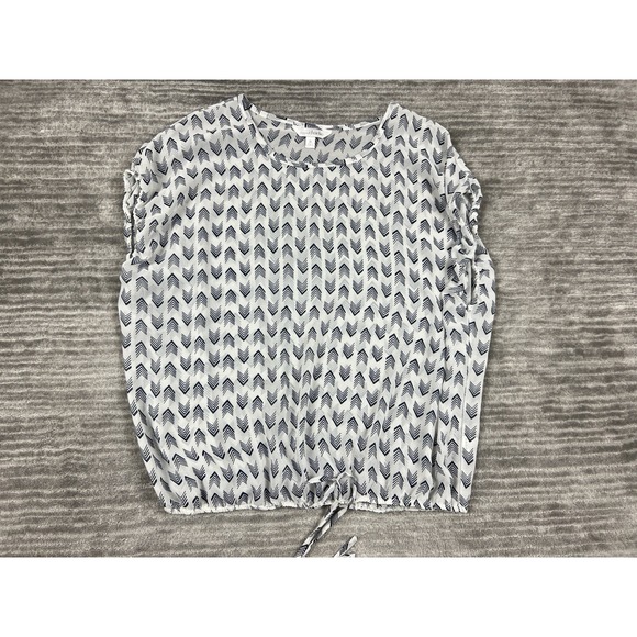 Charming Charlie Tops - Charming Charlie Blouse Womens S White Navy Chevron Arrow Bubble Hem Cap Sleeve